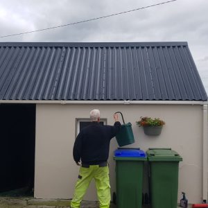 Powerwashing Fenit